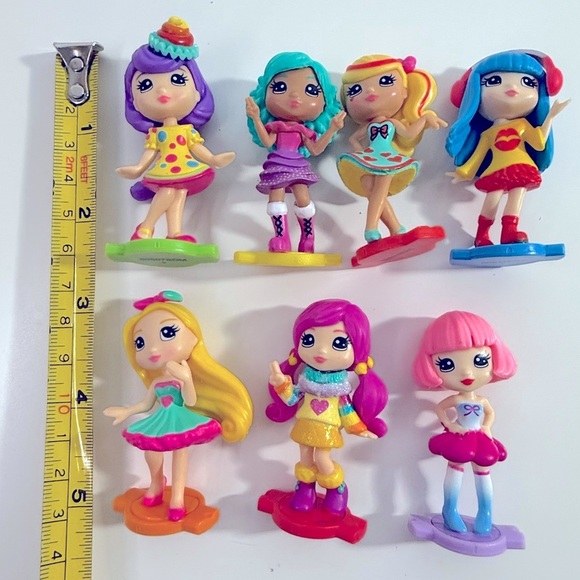 2 1/2” Spin Master Party Popteenies Doll Figures - Lot of 7 - Picture 4 of 5